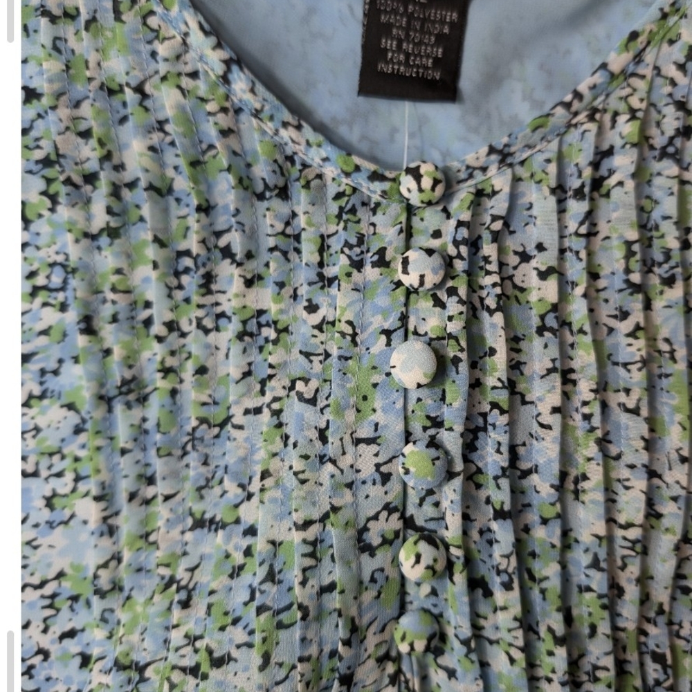 Floral Blue Women's Top - Picture 5 of 7